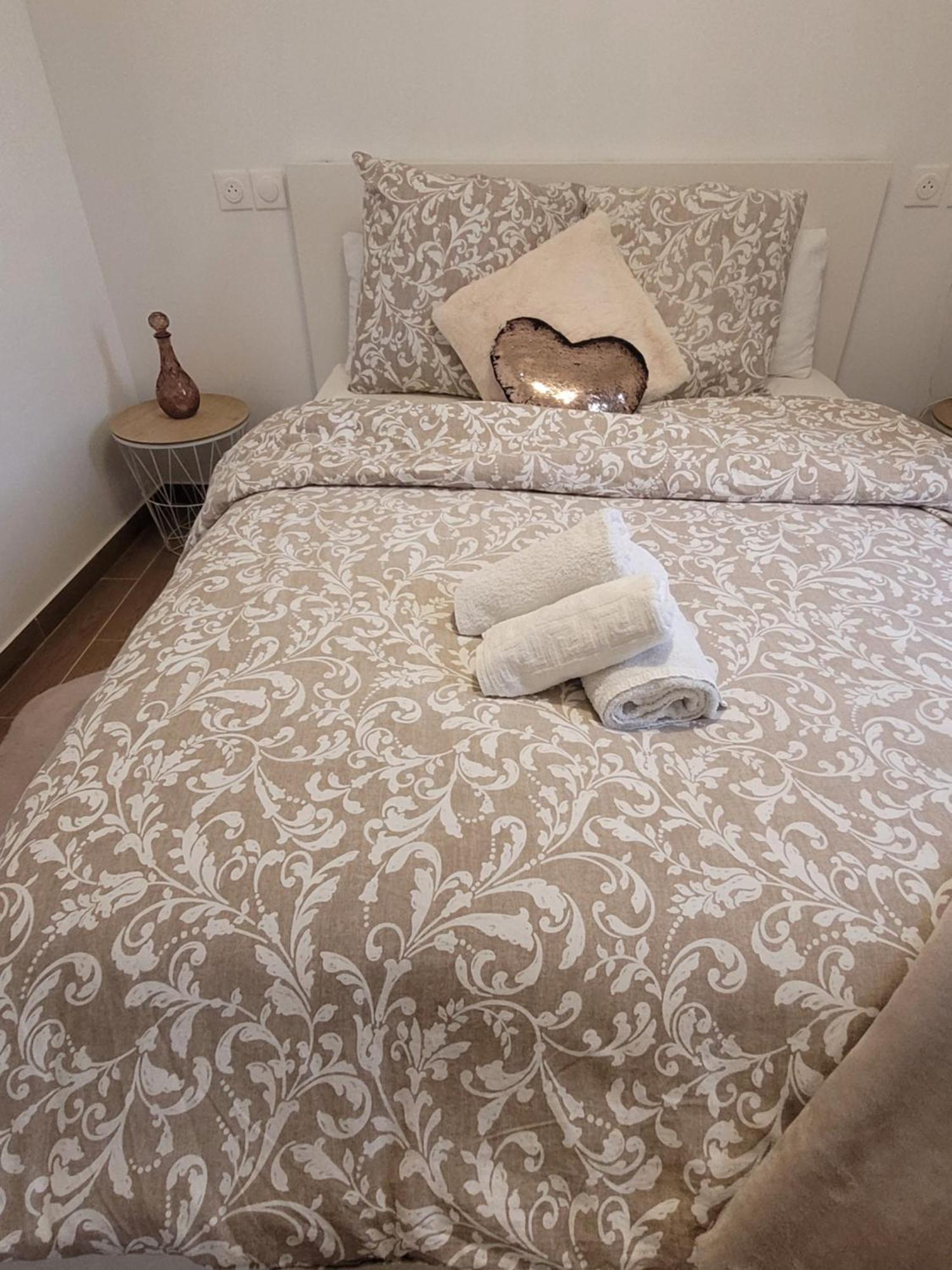 Coquet Appartement A 15Mn De Paris Et 10 Mn De Stade De France, Wifi, Netflix, Groslay Exterior foto